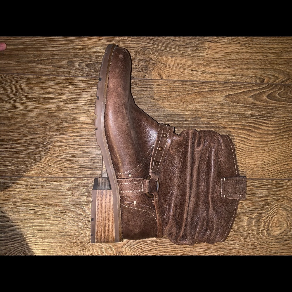 Sofft booties 8 1/2 like new